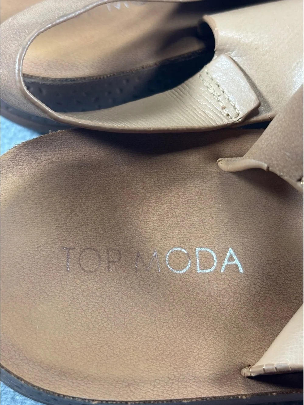 Top Moda Tan Platform Sandals Women's Size 6.5 Strappy Buckle Flatform Slingback